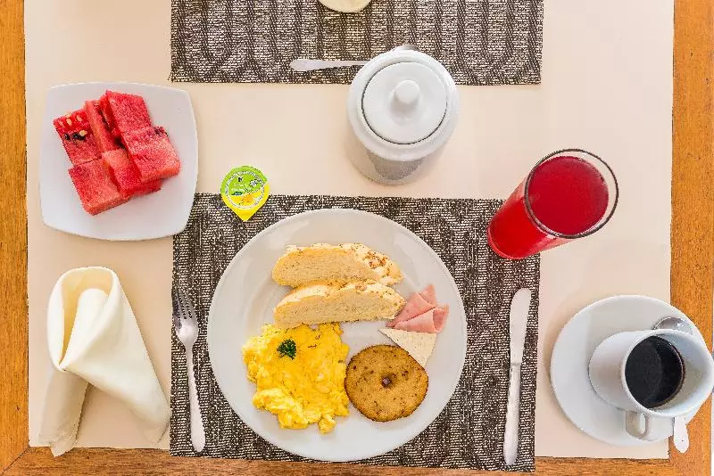 Fotos del hotel Ayenda Casa Ballesteros 1318:  4