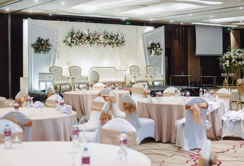 Crowne Plaza Bandung, An Ihg