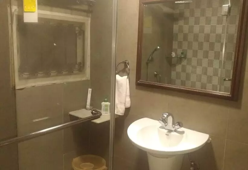 Fotos del hotel Hanu Reddy Residences Poes Garden:  4