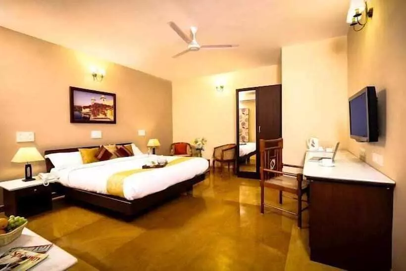 Fotos del hotel Hanu Reddy Residences Poes Garden:  14