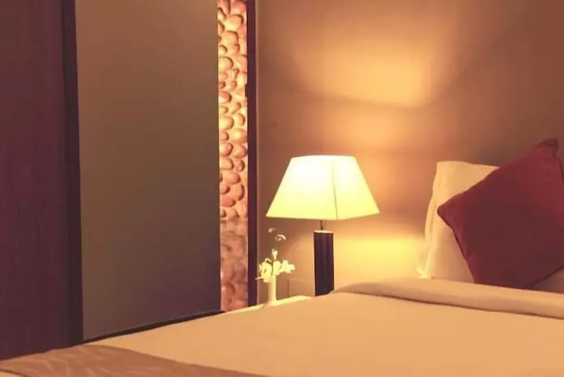 Fotos del hotel Hanu Reddy Residences Poes Garden:  19