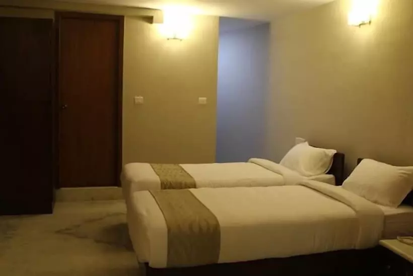 Fotos del hotel Hanu Reddy Residences Poes Garden:  17