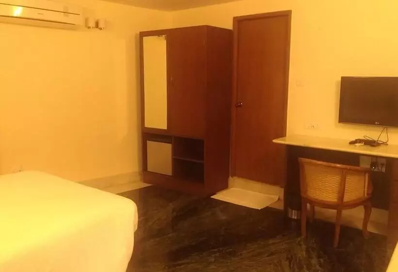 Fotos del hotel Hanu Reddy Residences Poes Garden:  24