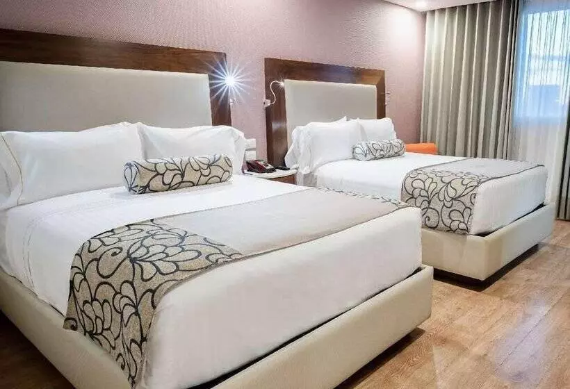 Fotos del hotel Hs Hotsson Hotel Queretaro:  2