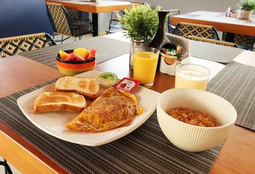 Fotos del hotel Lleras 10:  2