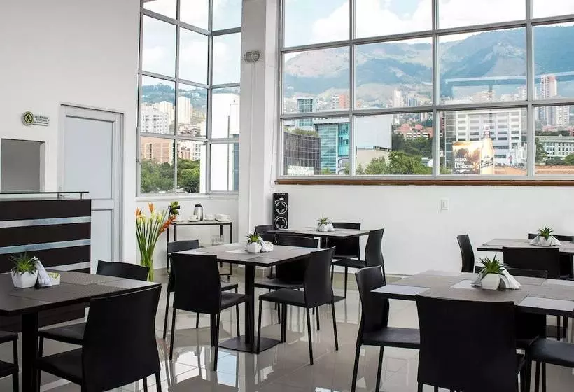 Fotos del hotel Lleras 10:  3