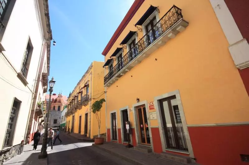 Alonso Diez By Grupo Afekto