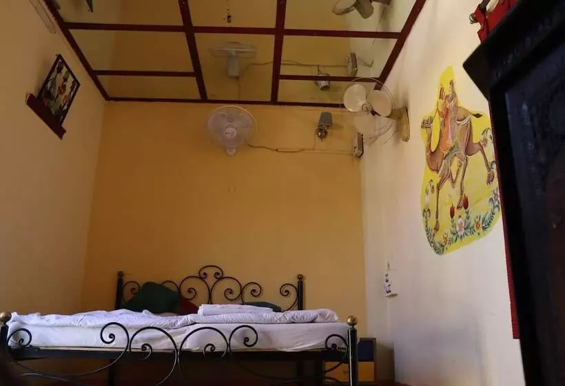 Fotos del hotel Govind:  16