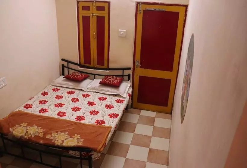 Fotos del hotel Govind:  8