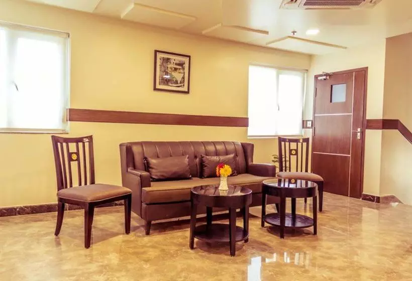 Fotos del hotel Oyo Premium Kurmannapalem:  2