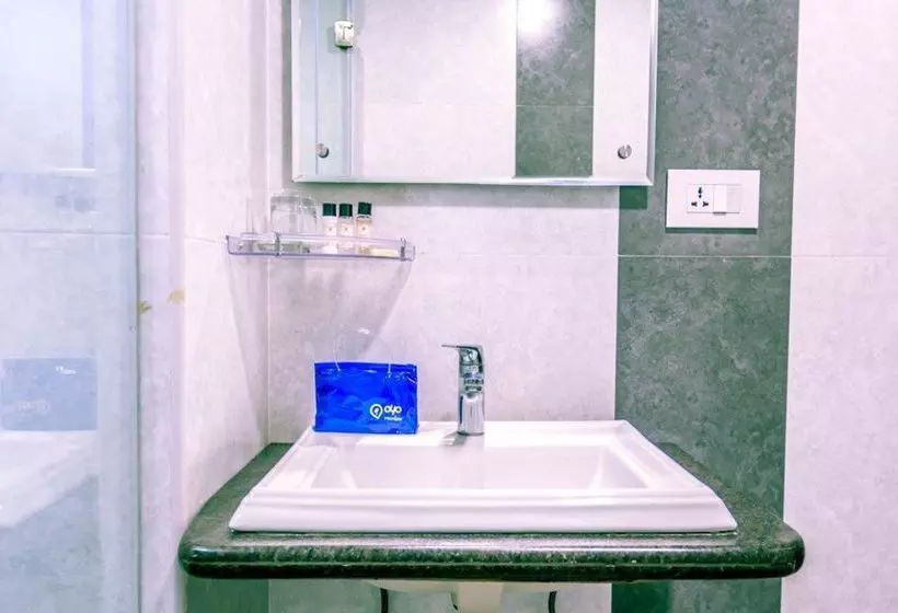 Fotos del hotel Oyo Premium Kurmannapalem:  8