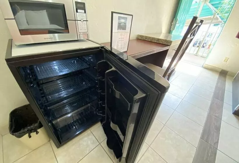 Fotos del hotel R Inn De Tj:  15