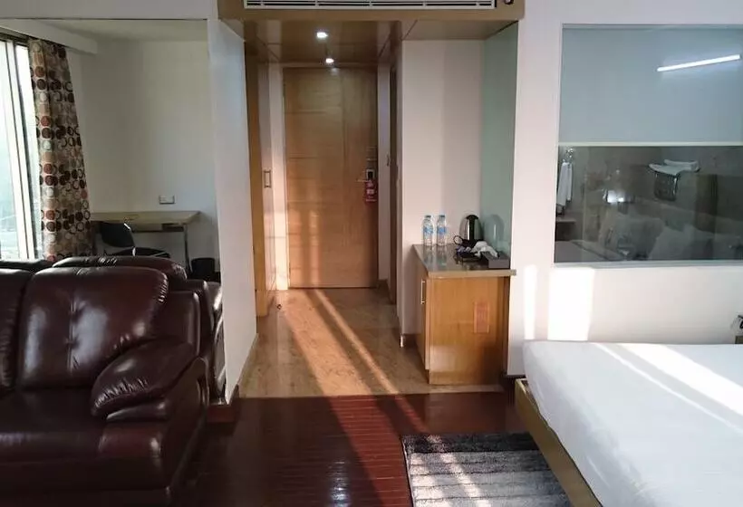 Fotos del hotel Rosewood International:  25