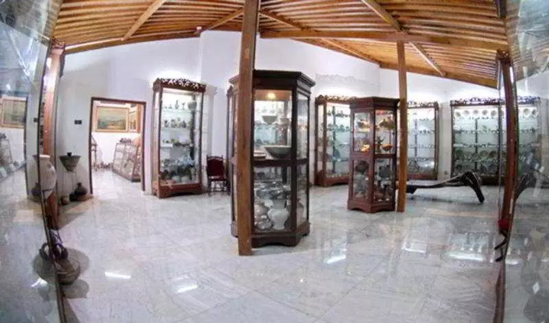 Fotos del hotel Hills Joglo Villa:  2