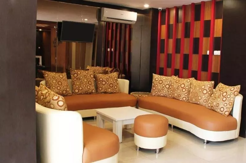 Fotos del hotel Luxpoint Hotel Surabaya:  3