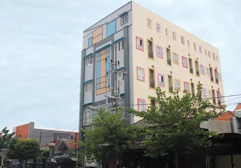 Luxpoint Hotel Surabaya