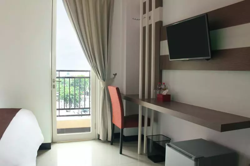 Fotos del hotel Luxpoint Hotel Surabaya:  2