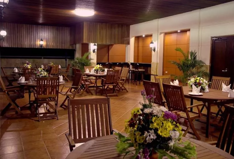 Fotos del hotel Royal Senyiur  Pasuruan:  19