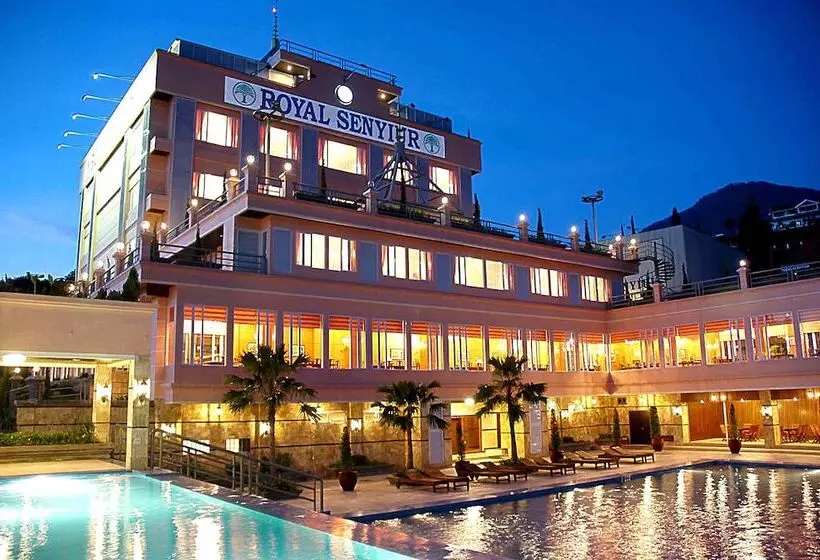 Royal Senyiur  Pasuruan