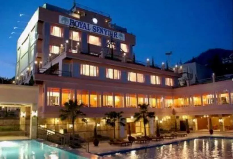 Fotos del hotel Royal Senyiur  Pasuruan:  9