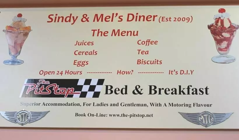 Fotos del hotel The Pitstop:  18