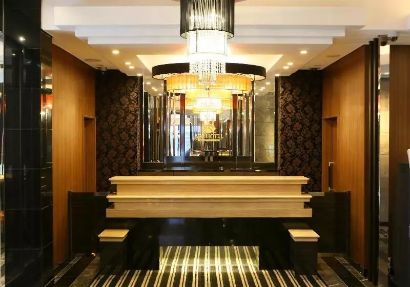 Fotos del hotel Apa  Shimbashi Toranomon:  5