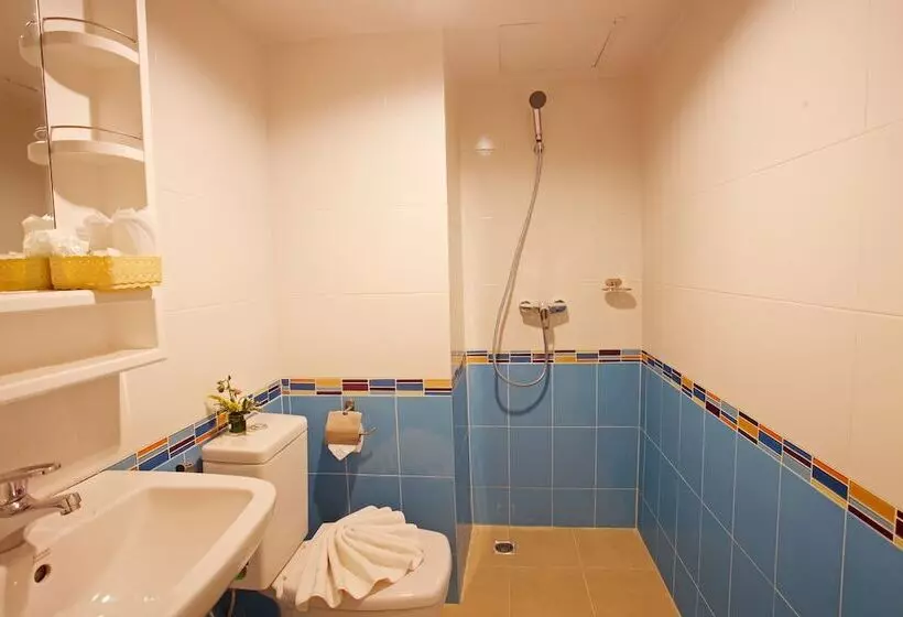 Fotos del hotel On Hotel Phuket:  14