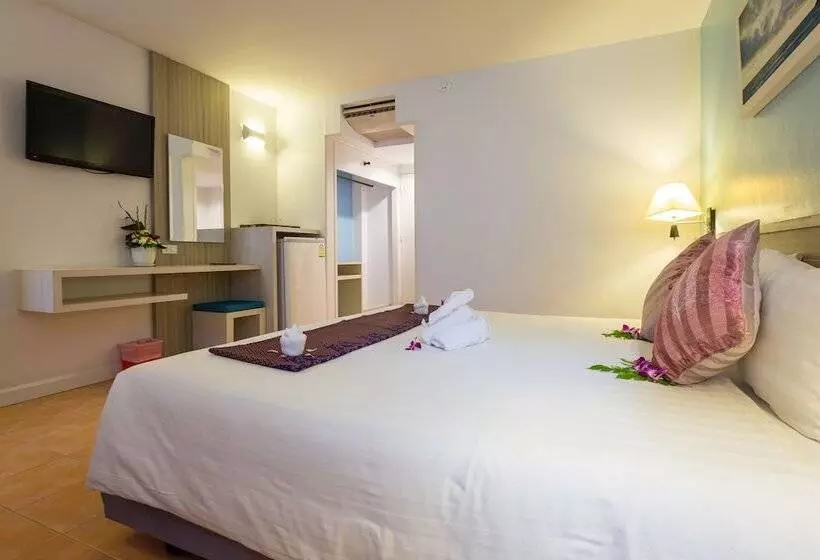 Fotos del hotel On Hotel Phuket:  8