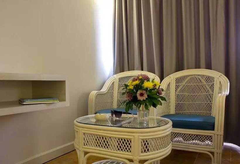 Fotos del hotel On Hotel Phuket:  25