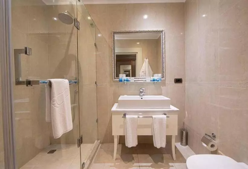 Fotos del hotel Sapphire Inn:  8