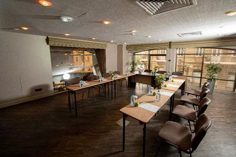 Fotos del hotel Sapphire Inn:  13