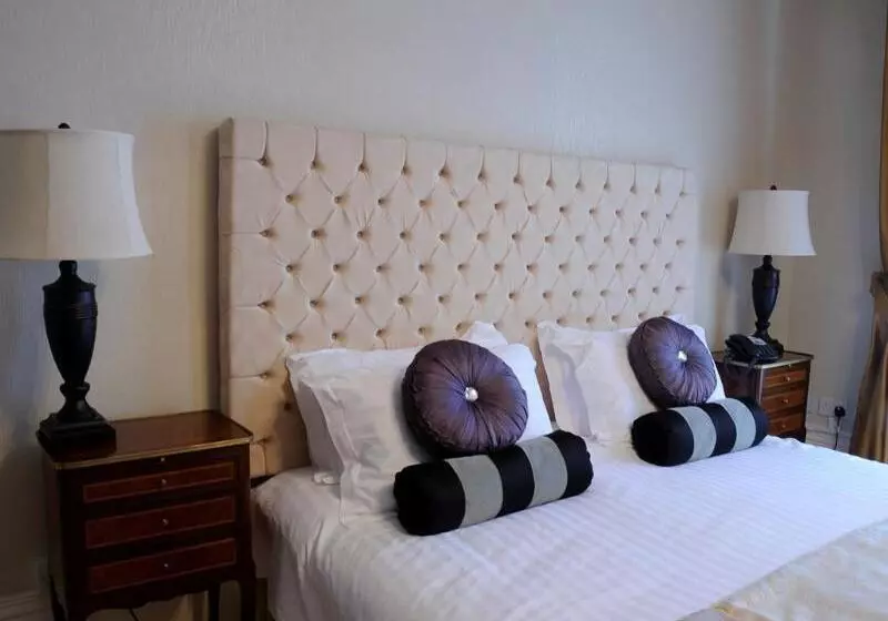 The Georgian Town House Hotel