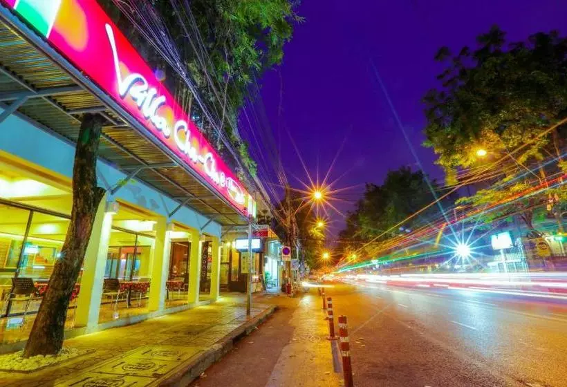 Fotos del hotel Villa Chacha Phraathit:  3