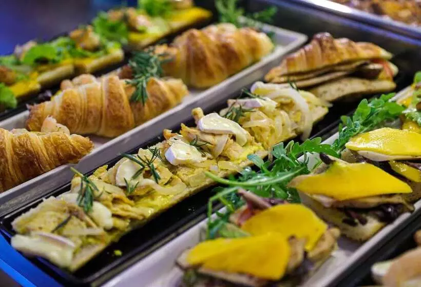 Fotos del hotel Bed Phrasinghadults Only:  11