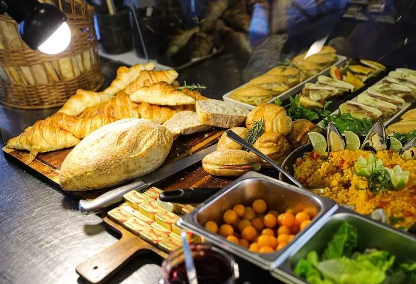 Fotos del hotel Bed Phrasinghadults Only:  15