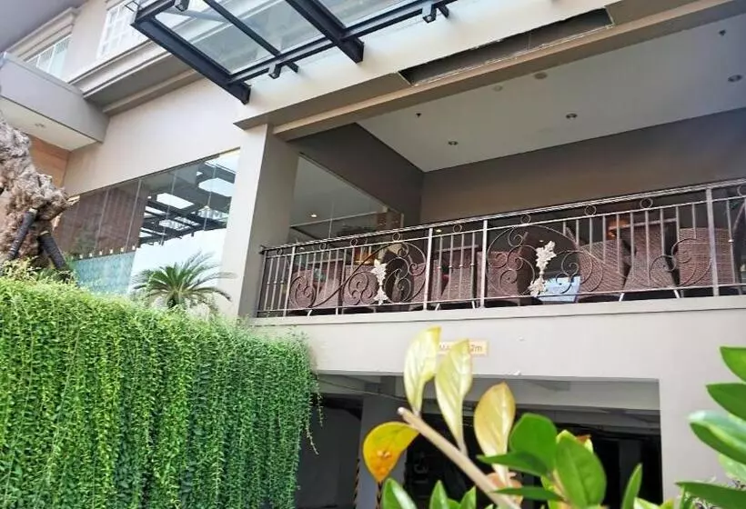 Fotos del hotel Noormans  Semarang:  7