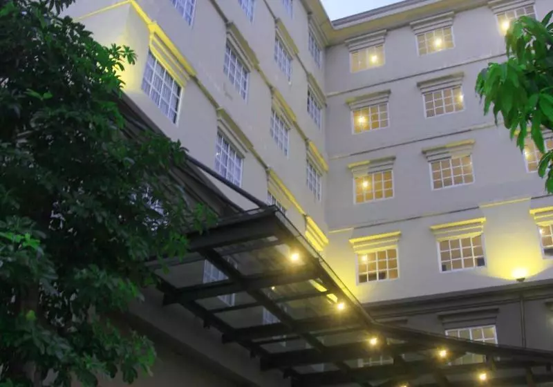 Fotos del hotel Noormans  Semarang:  21