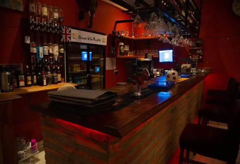 Fotos del hotel Ocean Villa Heights:  3