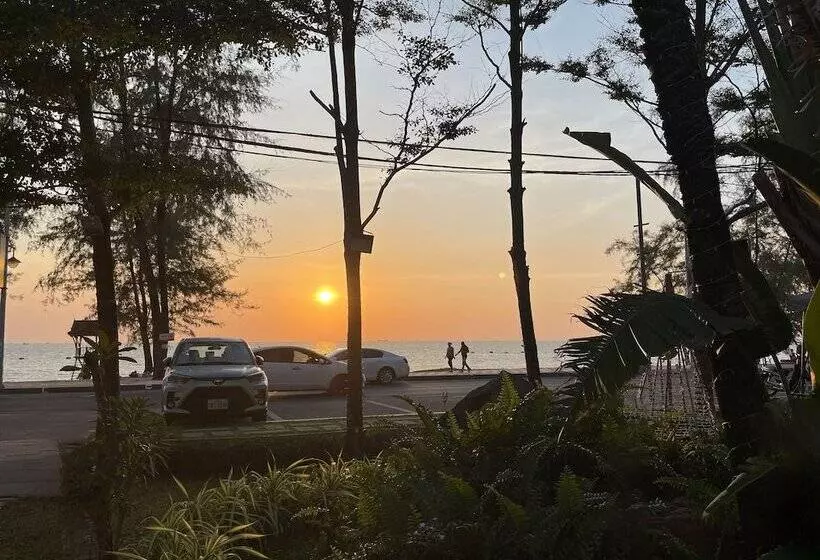 Fotos del hotel Sea Breeze Resort:  12