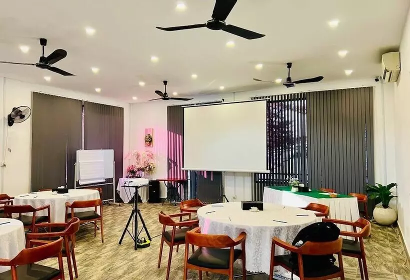 Fotos del hotel Sea Breeze Resort:  10