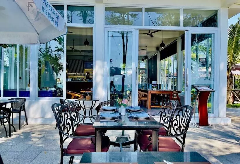 Fotos del hotel Sea Breeze Resort:  11