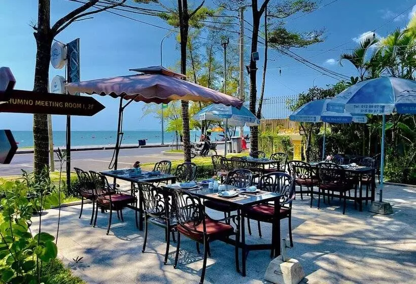 Fotos del hotel Sea Breeze Resort:  15