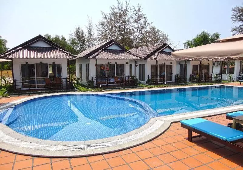 Fotos del hotel Sea Breeze Resort:  2