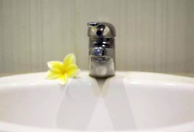 Fotos del hotel The Brothers Villas Padang Padang:  13