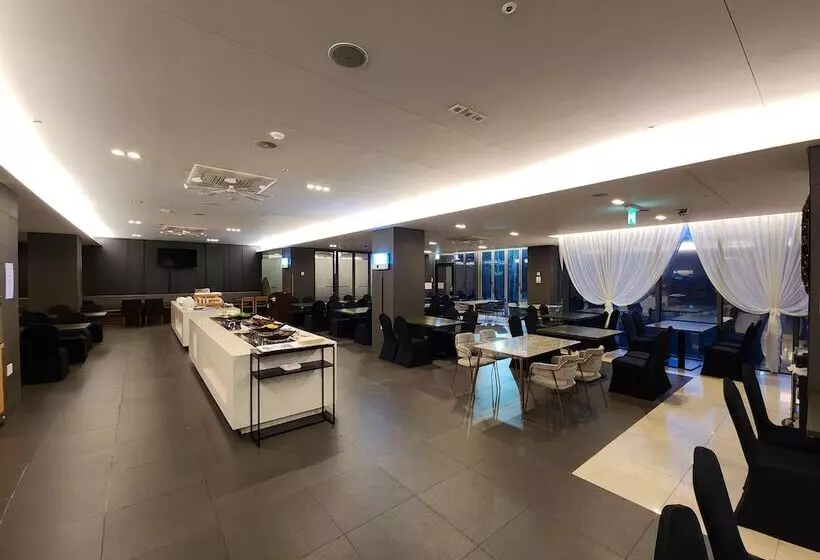 Fotos del hotel Ramada Jeju Hamdeok:  2