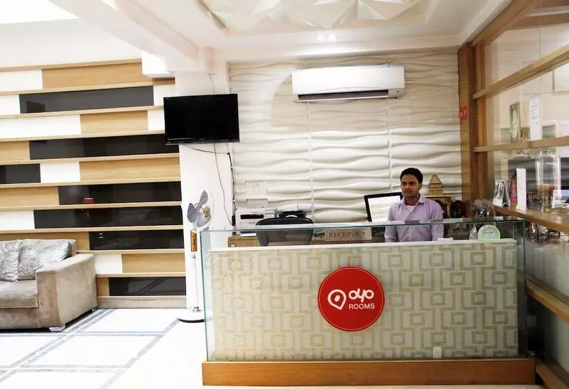 Fotos del hotel Capital O 419 A Suites:  8