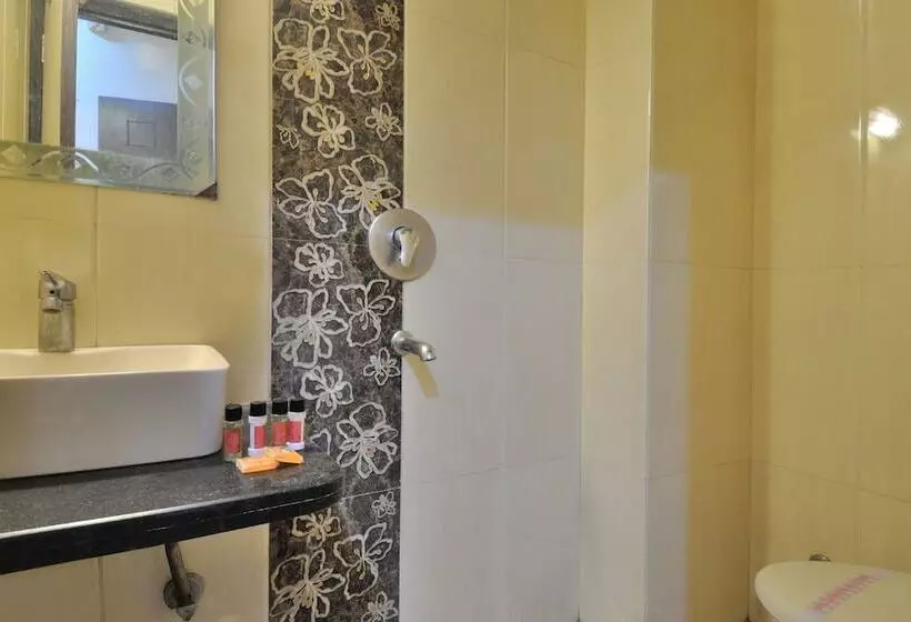 Fotos del hotel Sonu Dx New Delhi Railway Station  All Staff Vaccinated:  7