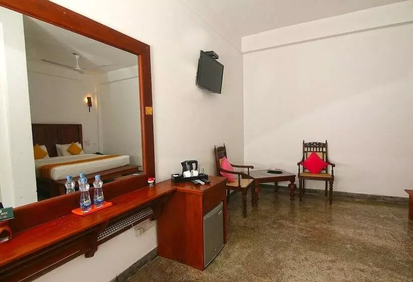 Fotos del hotel Travelers Lodge By City Hub:  16