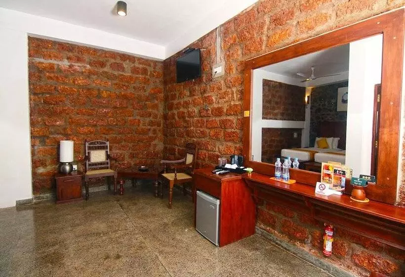 Fotos del hotel Travelers Lodge By City Hub:  13