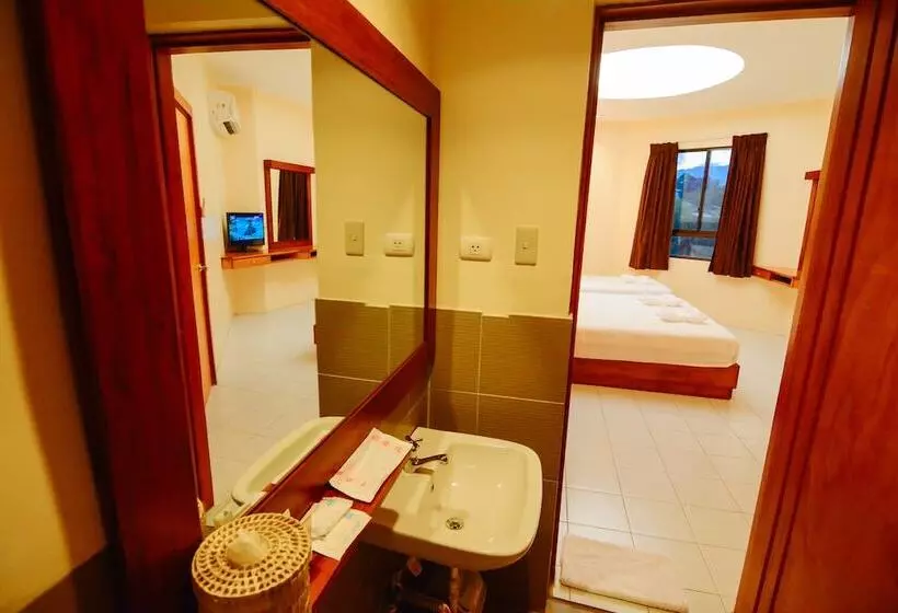 Fotos del hotel Tsai Hotel And Residences:  16